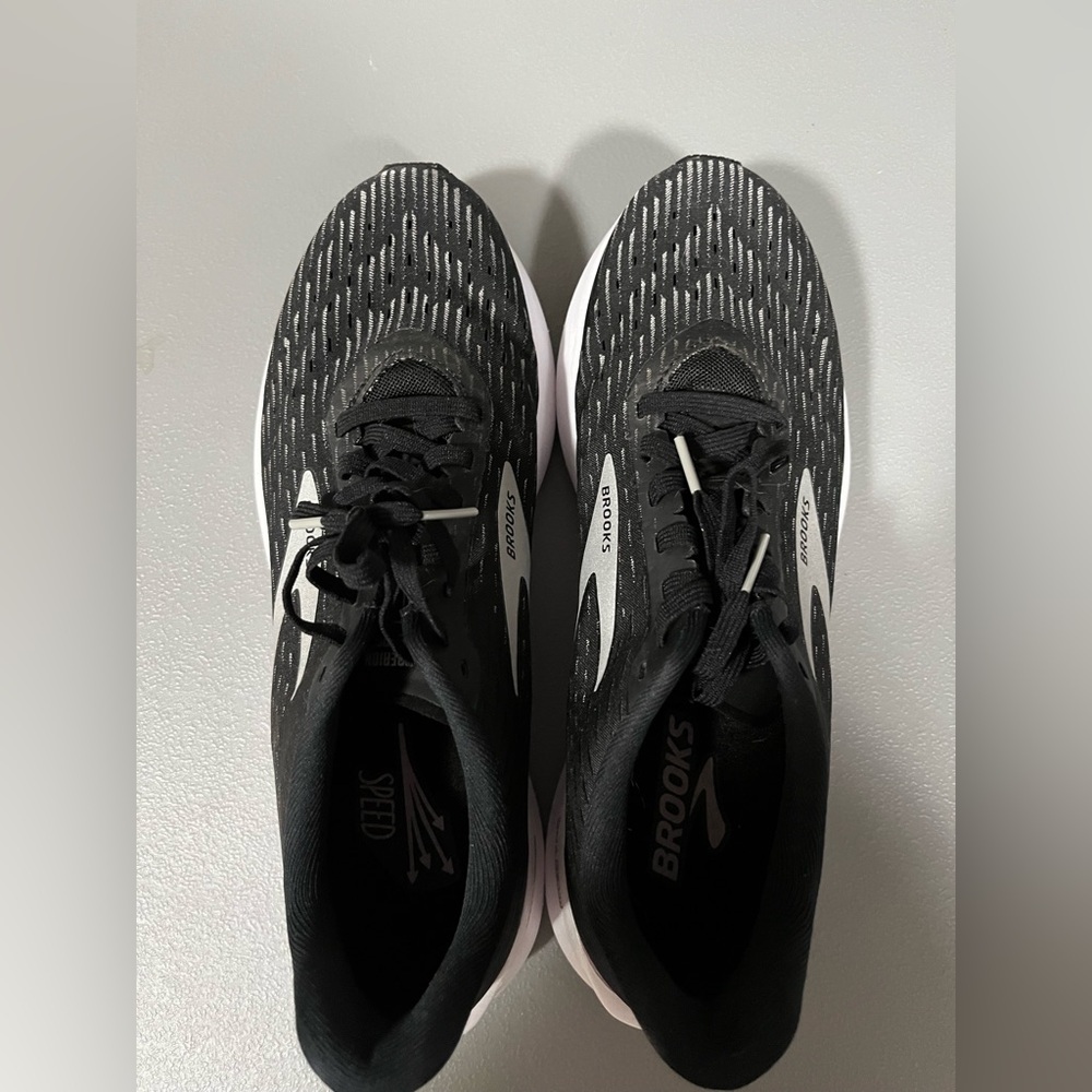 Brooks Women's Hyperion Tempo Road Running Shoe Size 10 - Picture 2 of 7